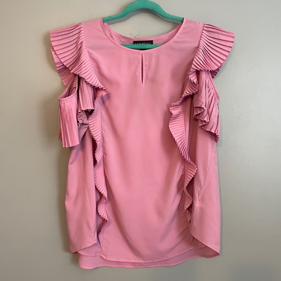 EUC Lane Bryant Dusty Rose Ruffled Pleated Cold Shoulder Top Size 18 - Picture 2 of 8
